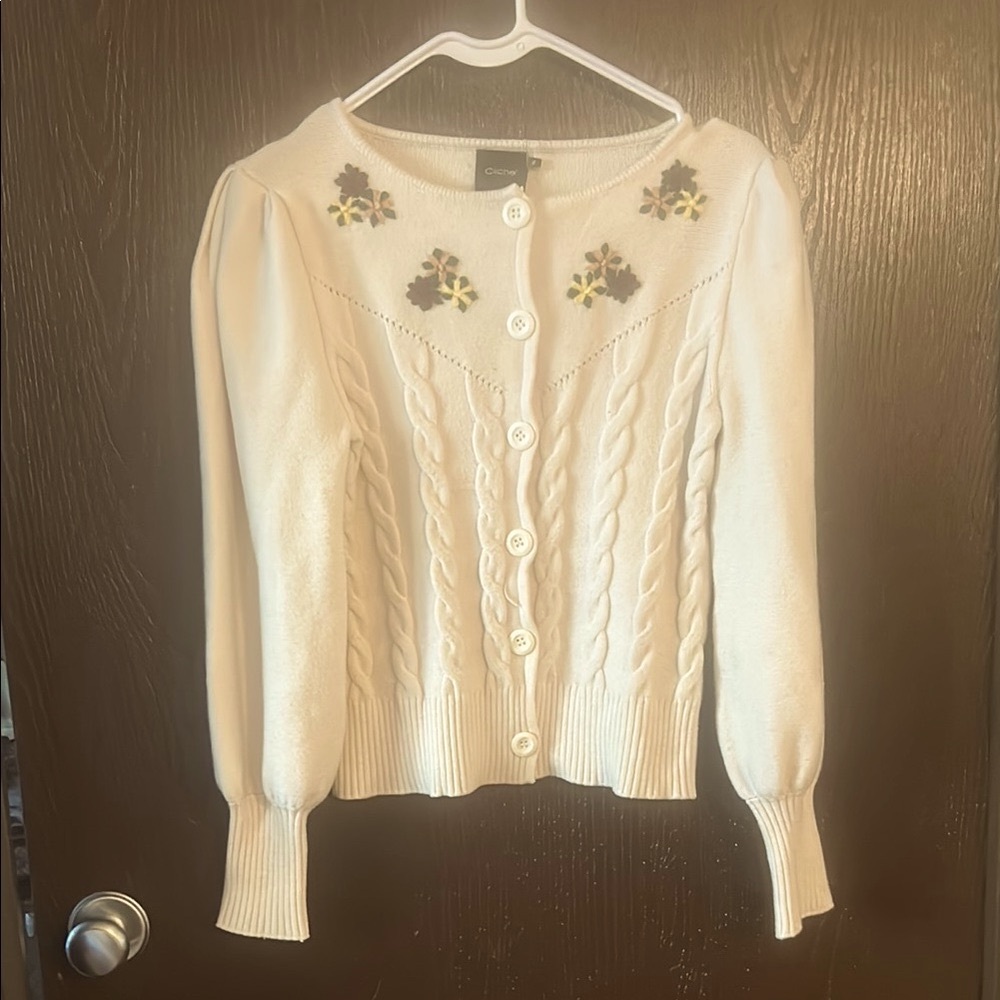 CLICHE 6 Button Cropped Cream Knit Cardigan Gathered Sleeves Ribbed Sweater